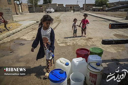 آبرسانی تانکرهای ارتش به روستاهای دشت آزادگان اهواز